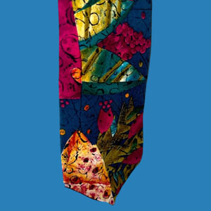 Distinctive Nino Cerruti handmade silk tie